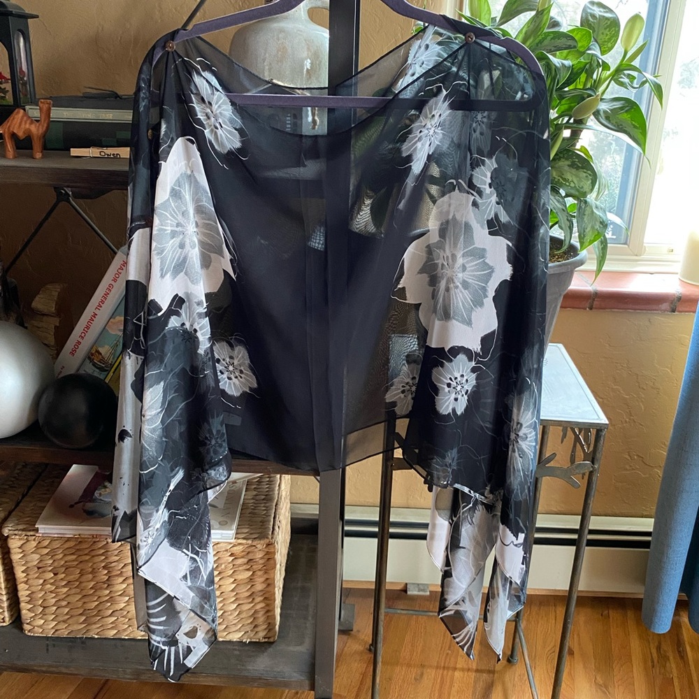 Sheer coverup top - OS